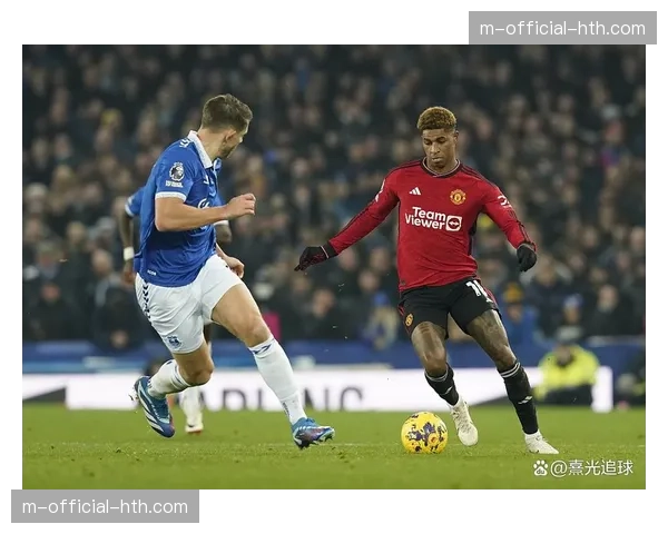 英超降级区形势依旧混沌 西汉姆伯恩利狼队深陷泥潭