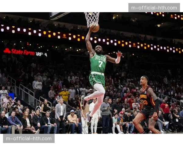 杰伦·布朗连续11场30+ 凯尔特人进攻体系依赖单点爆发 杰伦·布朗连续11场30+ 凯尔特人进攻体系依赖单点爆发