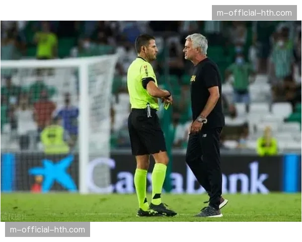 裁判判罚倾向性数据引发讨论，弱队受害现象值得联盟关注