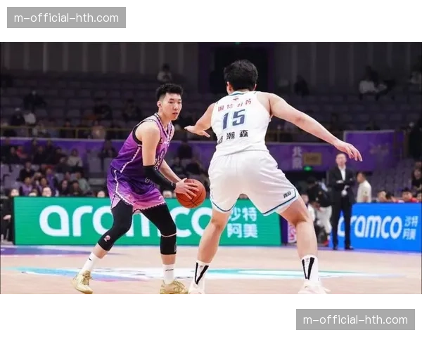 北控豪斯首秀21+6+6+5全面数据 攻防两端展现即战力